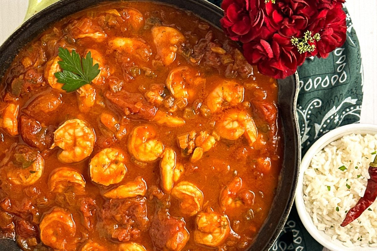 Shrimp Creole in a skillet.