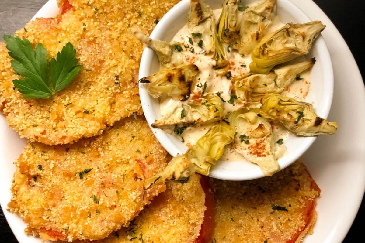 Fried red tomatoes with roasted artichoke remoulade.