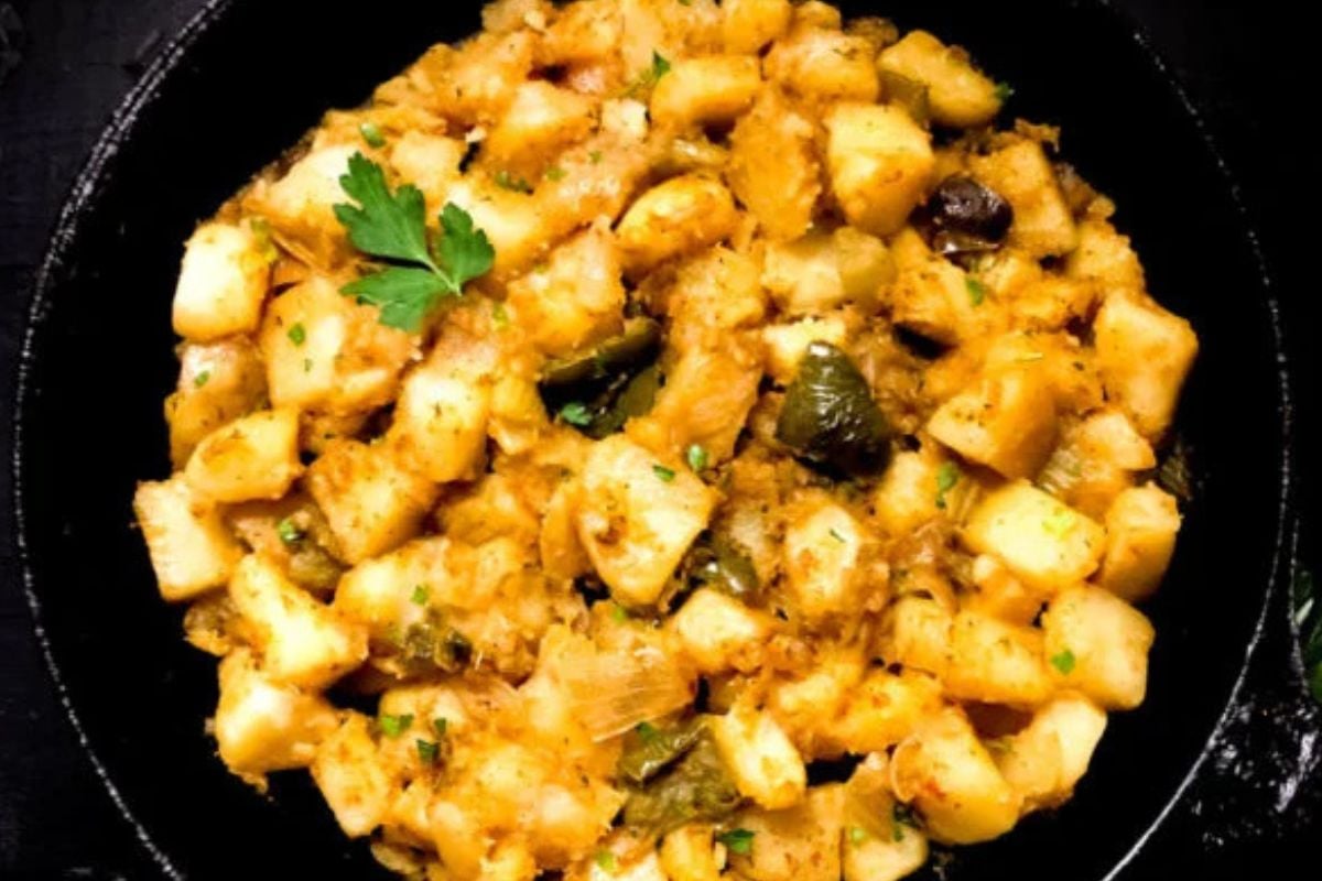 Cajun smothered potatoes.